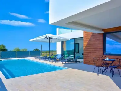 Villa für 12 Personen (370 m²) in Višnjan 2/10