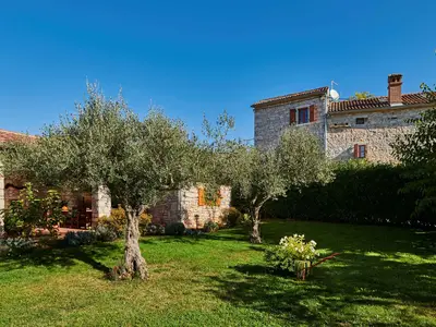 Villa für 8 Personen (200 m²) in Višnjan 7/10