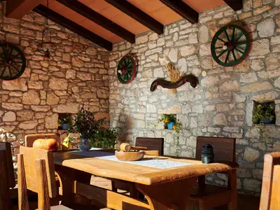 Villa für 8 Personen (200 m²) in Višnjan 9/10
