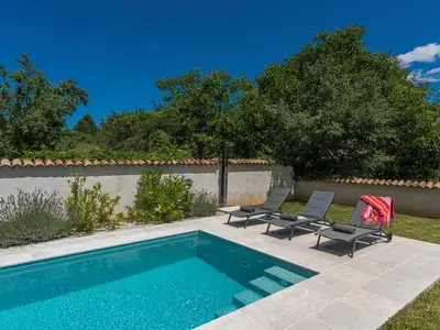 Villa für 6 Personen (300 m²) in Višnjan 9/10
