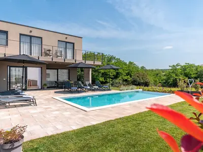 Villa für 8 Personen (160 m²) in Višnjan 1/10
