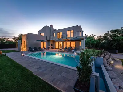 Villa für 8 Personen (160 m²) in Višnjan 4/10