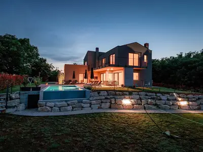 Villa für 8 Personen (160 m²) in Višnjan 8/10