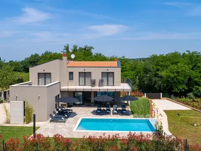 Villa für 8 Personen (160 m²) in Višnjan 9/10
