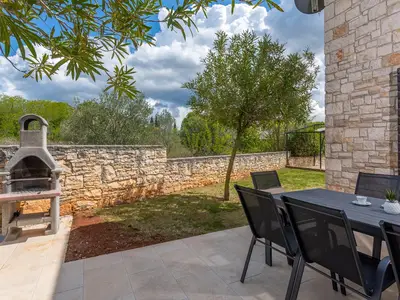 Villa für 8 Personen (162 m²) in Višnjan 5/10