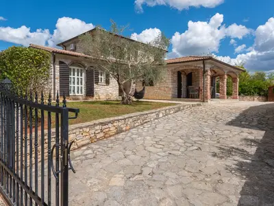 Villa für 8 Personen (162 m²) in Višnjan 6/10