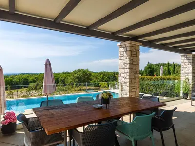 Villa für 8 Personen (180 m²) in Višnjan 4/10