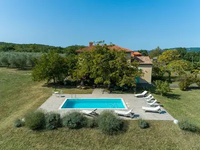 Villa für 8 Personen (240 m²) in Vižinada 1/10