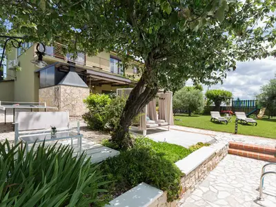 Villa für 8 Personen (250 m²) in Vižinada 9/10 Villa für 8 Personen (250 m²) in Vižinada 9/10