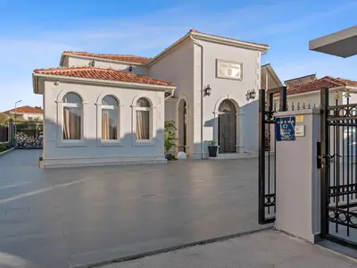 Villa für 10 Personen (530 m²) in Vodice 2/10