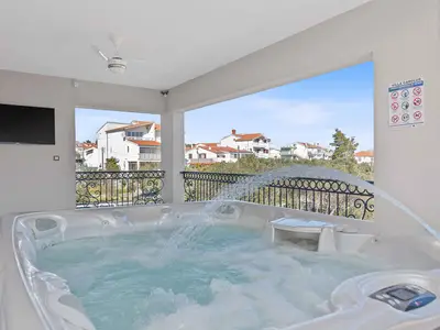 Villa für 10 Personen (530 m²) in Vodice 8/10