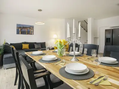DiningRoom