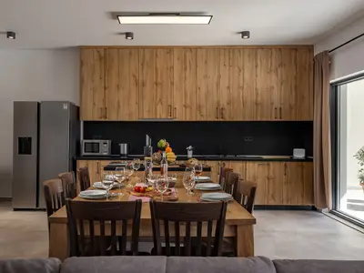 Küche und Essbereich