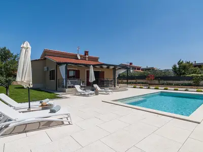 Villa für 4 Personen (150 m²) in Vodnjan 1/10