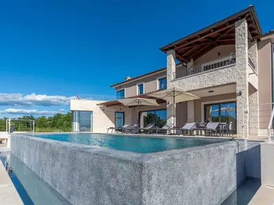 Villa für 8 Personen (271 m²) in Vranje Selo 2/10 Villa für 8 Personen (271 m²) in Vranje Selo 2/10