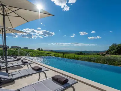 Villa für 8 Personen (271 m²) in Vranje Selo 10/10 Villa für 8 Personen (271 m²) in Vranje Selo 10/10