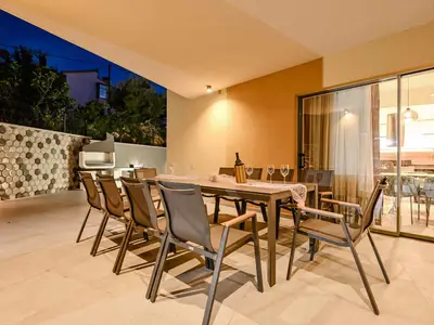 Villa für 10 Personen (290 m²) in Vrbnik 3/10