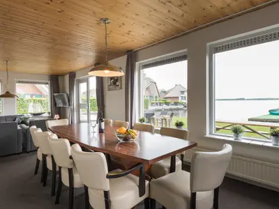 DiningRoom