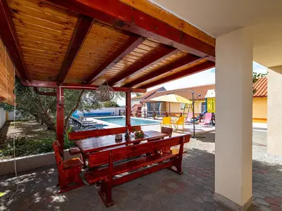 DiningRoom