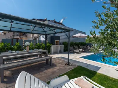 Villa für 8 Personen (130 m²) in Zbandaj 7/10