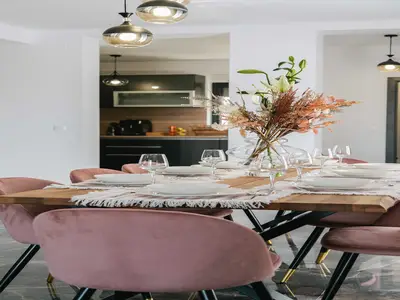 DiningRoom