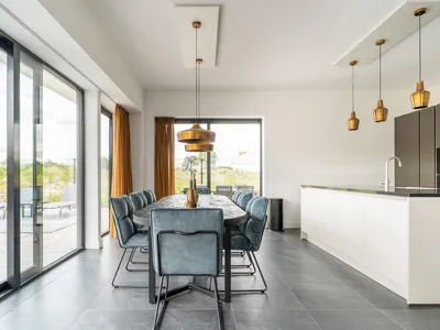 DiningRoom