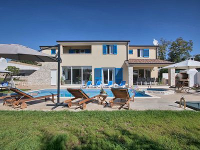 Villa für 12 Personen (280 m²) in Žminj 8/10