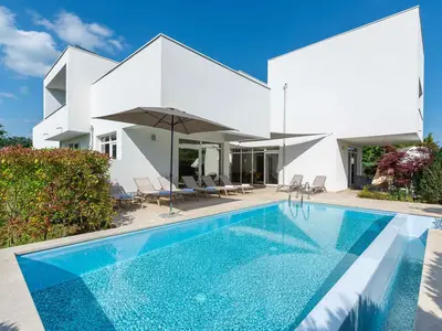 Villa für 12 Personen (350 m²) in Žminj 2/10