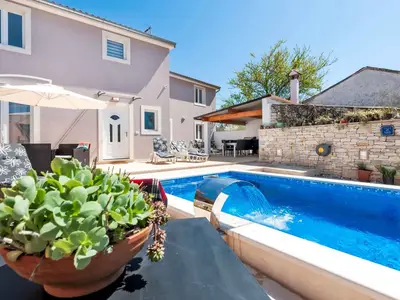 Villa für 8 Personen (160 m²) in Žminj 5/10