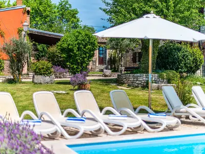 Villa für 13 Personen (335 m²) in Žminj 4/10