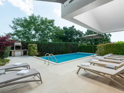 Villa für 12 Personen (350 m²) in Žminj 4/10