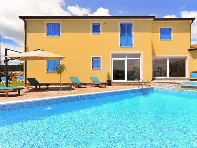 Villa für 14 Personen (280 m²) in Žminj 5/10