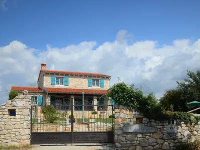 Villa für 9 Personen (200 m²) in Žminj 5/10