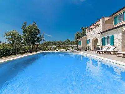 Villa für 12 Personen (278 m²) in Žminj 2/10