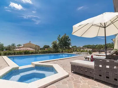 Villa für 12 Personen (278 m²) in Žminj 4/10