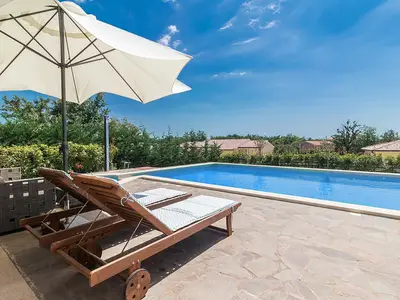 Villa für 12 Personen (278 m²) in Žminj 8/10