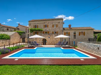 Villa für 12 Personen (275 m²) in Žminj 2/10