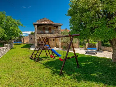 Villa für 12 Personen (275 m²) in Žminj 5/10