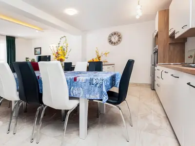 Villa für 8 Personen (160 m²) in Žminj 3/10