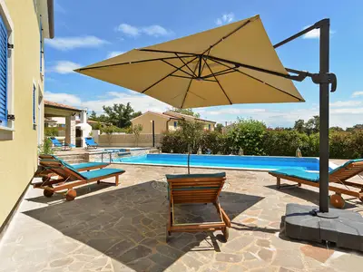 Villa für 14 Personen (280 m²) in Žminj 8/10