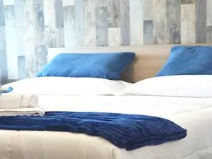 Zimmer für 3 Personen (10 m²) in Caltagirone
