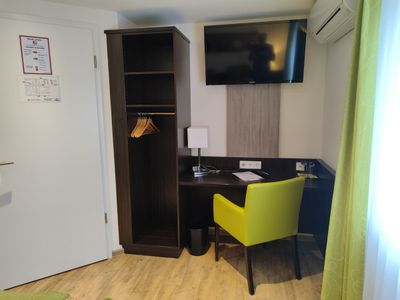 Zimmer für 2 Personen (16 m²) in Friedrichshafen 4/10