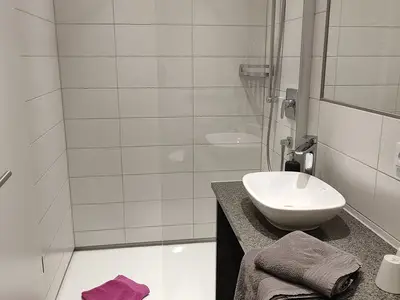 Zimmer für 2 Personen (22 m²) in Friedrichshafen 3/10