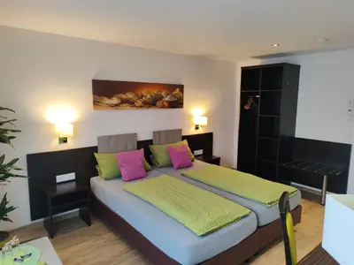 Zimmer für 2 Personen (22 m²) in Friedrichshafen 6/10