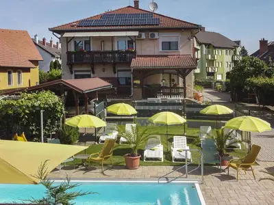 Zimmer für 5 Personen (53 m²) in Hévíz 1/10