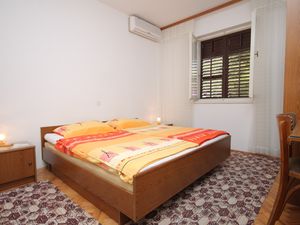 Zimmer für 2 Personen (13 m²) in Makarska