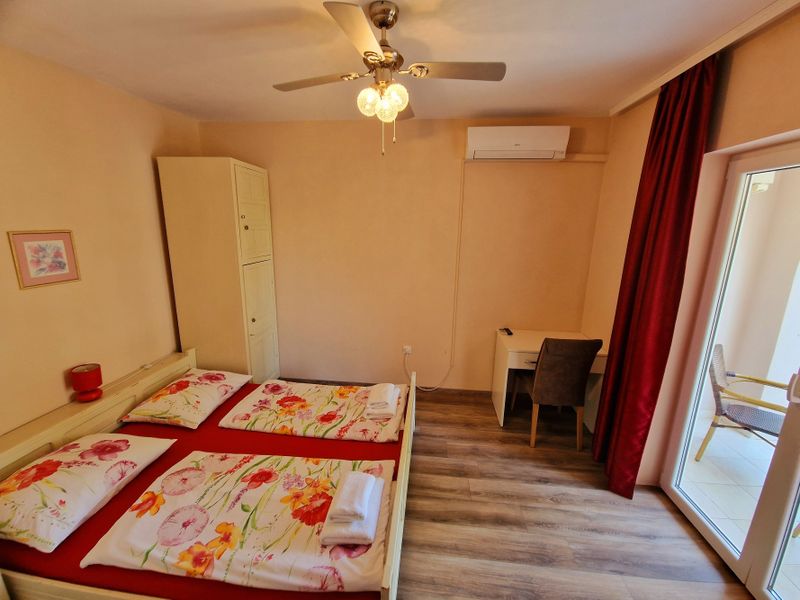 23927391-Zimmer-2-Mali Lošinj-800x600-2