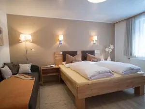 Zimmer für 2 Personen (30 m²) in Obertraun