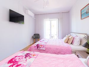 Zimmer für 3 Personen (21 m²) in Pašman