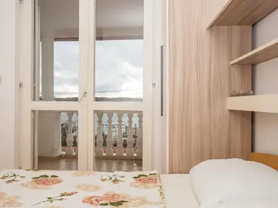 Zimmer für 2 Personen (13 m²) in Rab 3/10